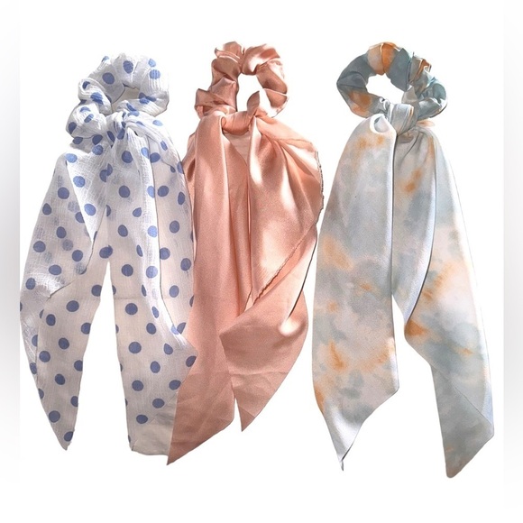 Accessories - Bundle of 3 pony tail scarf scrunchies.‎ NWOT.